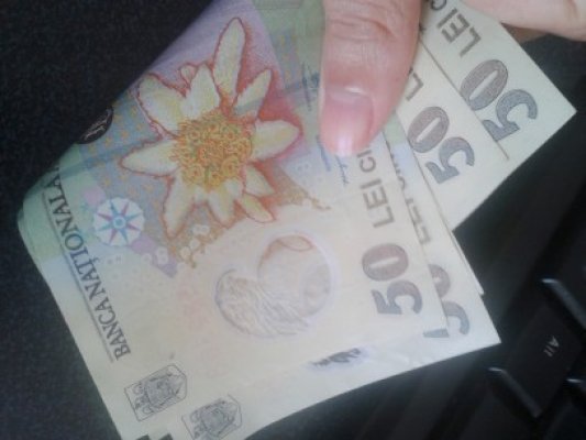 Un primar şi patru funcţionari acuzaţi că au plătit ilegal lucrări din bugetul public, cercetaţi